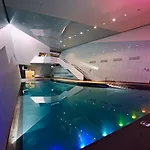 伯尔尼韦斯特赛德假日酒店 4*