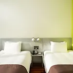 Westside By Ihg Hotel