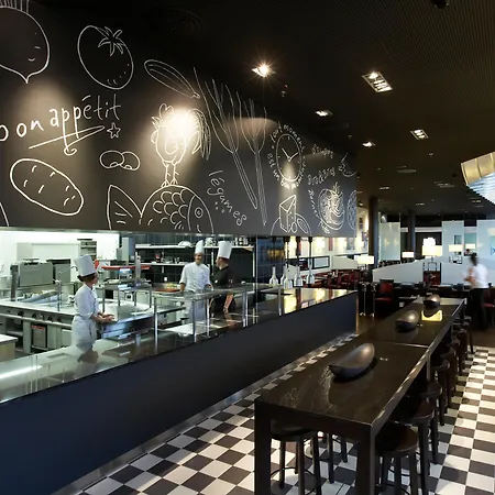 Westside By Ihg Hotel