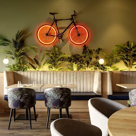 מלון Westside By Ihg