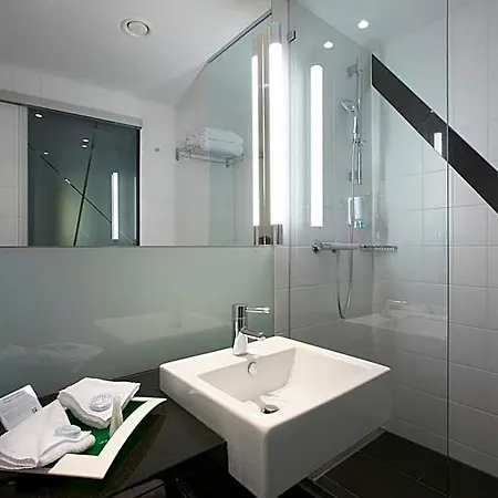Westside By Ihg Hotel 4*