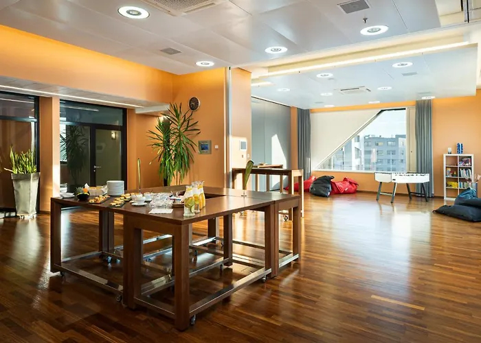 Westside By Ihg Hotel