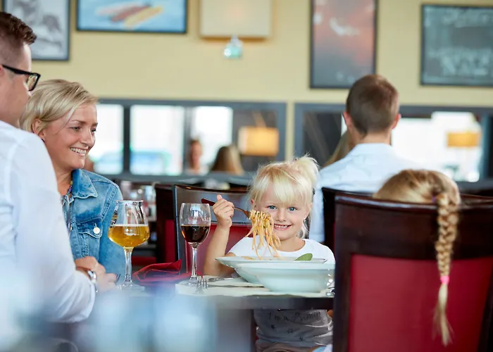 홀리데이 인 웨스트사이드 호텔