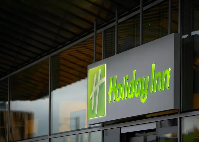 홀리데이 인 웨스트사이드 호텔 4*